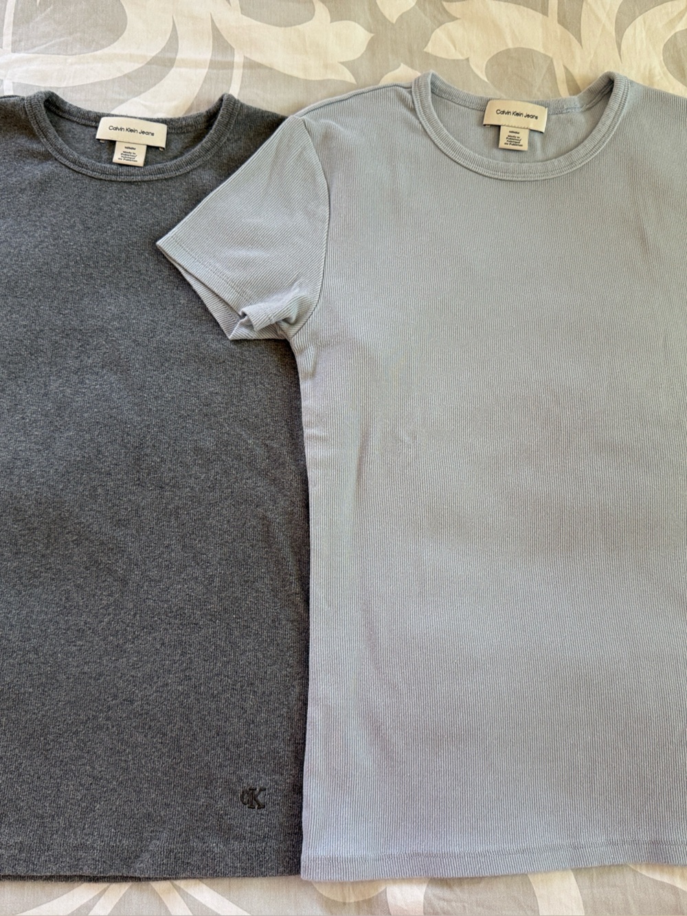2 Calvin Klein Rib Cotton Stretch Crew Tees